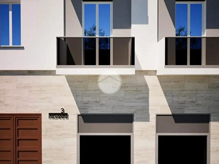 Appartamento trilocale in vendita in Via Angelo Inganni, Milano