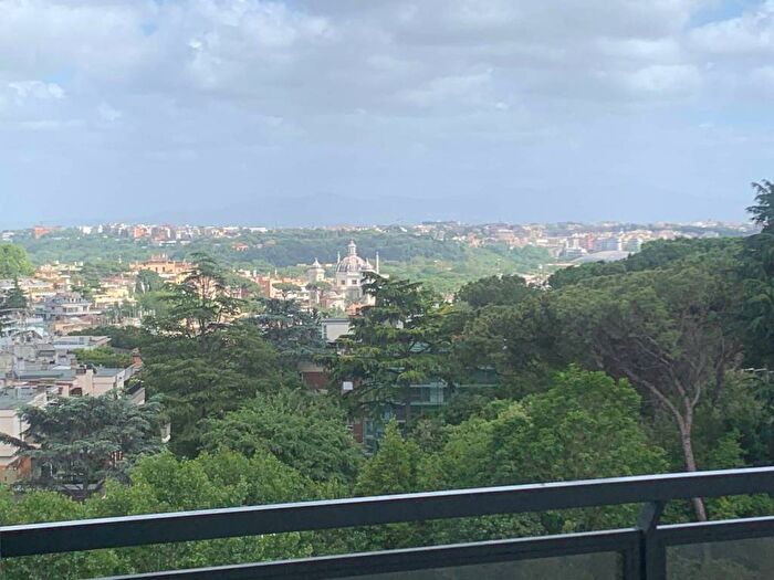 Appartamento quadrilocale in affitto in Via dei Colli della Farnesina, Camilluccia Farnesina, Roma