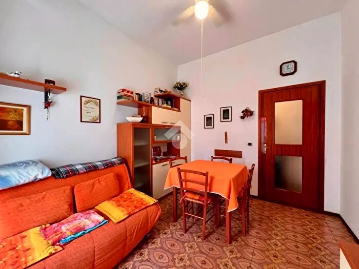 Appartamento bilocale in vendita in Via Fantoni Andrea, Clusone