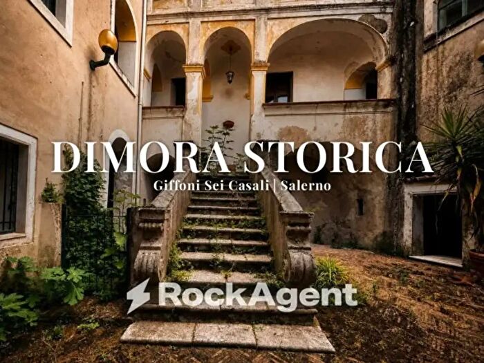 Casa con 6 locali in vendita in Via Le Piazze, Giffoni Sei Casali