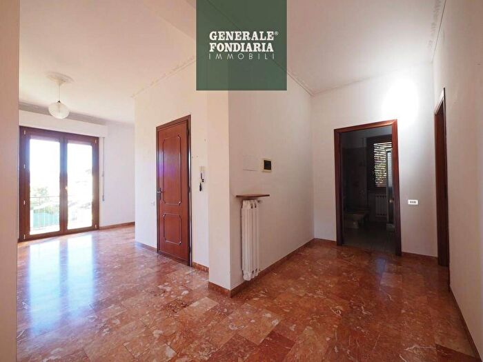 Appartamento con 5 locali in affitto in Ceparana Carpena, Bolano