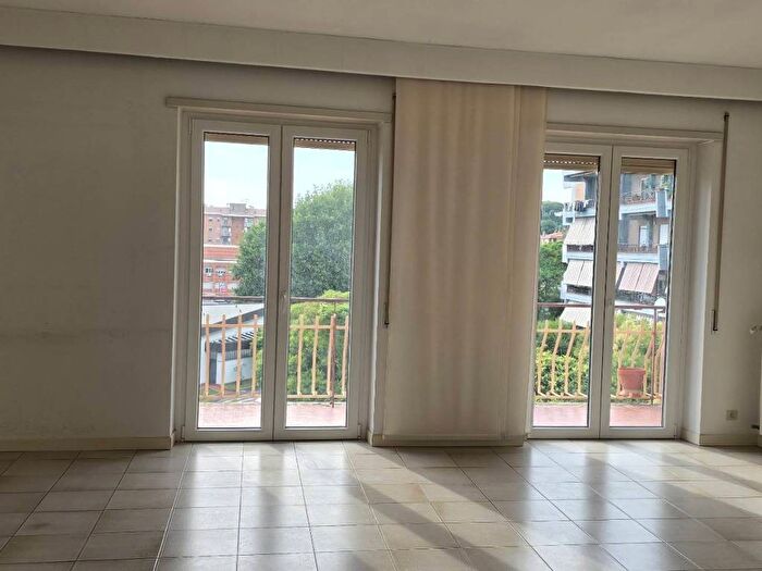 Appartamento trilocale in affitto in Via Ugo La Malfa, Centro, Genzano di Roma