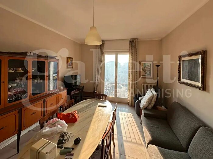 Appartamento trilocale in vendita in Piazzale Libertà, Piacenza