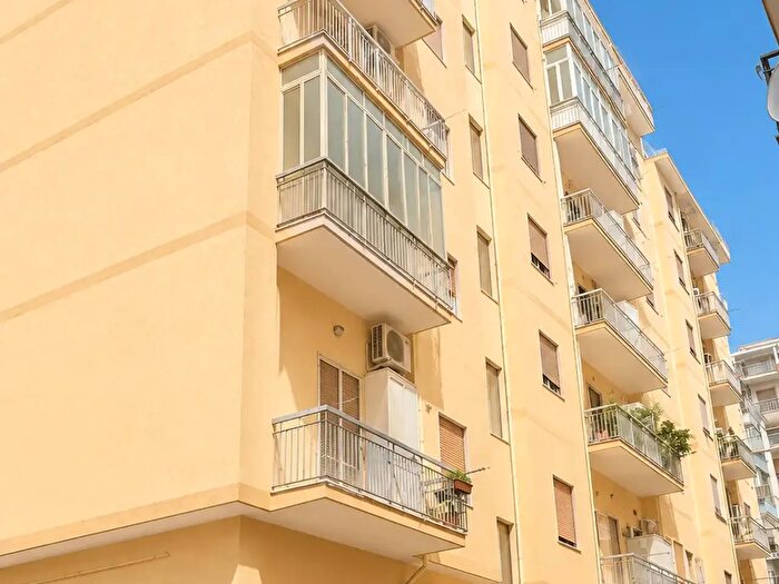 Appartamento bilocale in affitto in Via Caterina Farina, Salerno