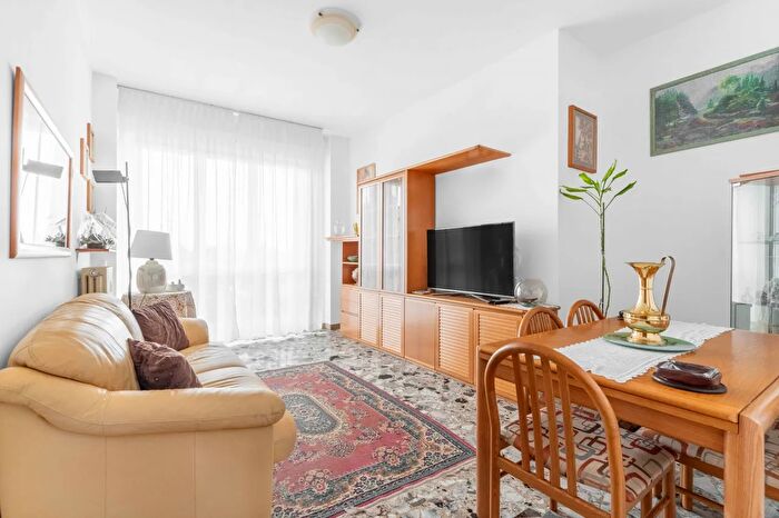 Appartamento trilocale in vendita in Via della Croce, Nerviano