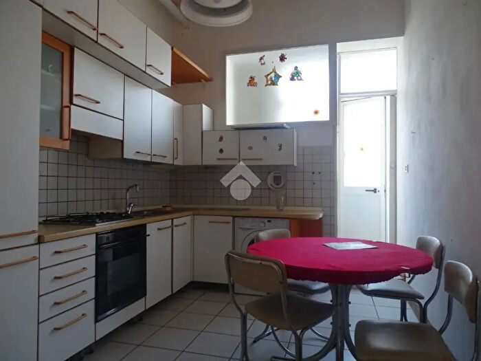 Appartamento trilocale in vendita in Spalto Rovereto, Alessandria