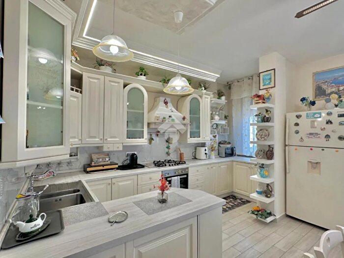 Appartamento quadrilocale in vendita in Via Curtatone Montanara, Ponsacco