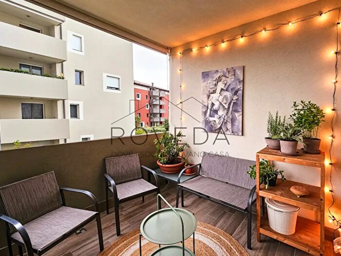 Appartamento trilocale in vendita in Via Nerbon, Silea