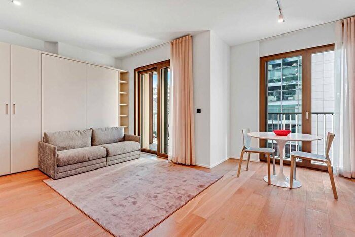 Appartamento monolocale in affitto in Via Amerigo Vespucci, Porta Nuova, Milano