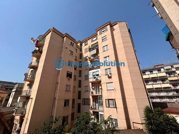 Appartamento bilocale in affitto in Via Annella di Massimo, Napoli