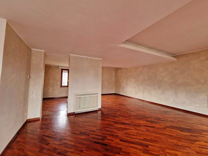 Appartamento con 6 locali in affitto in Via Mola di Bernardo, Cesure Valenza, Terni