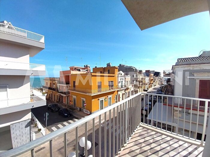 Appartamento quadrilocale in vendita in Via Aristodemo, Pozzallo