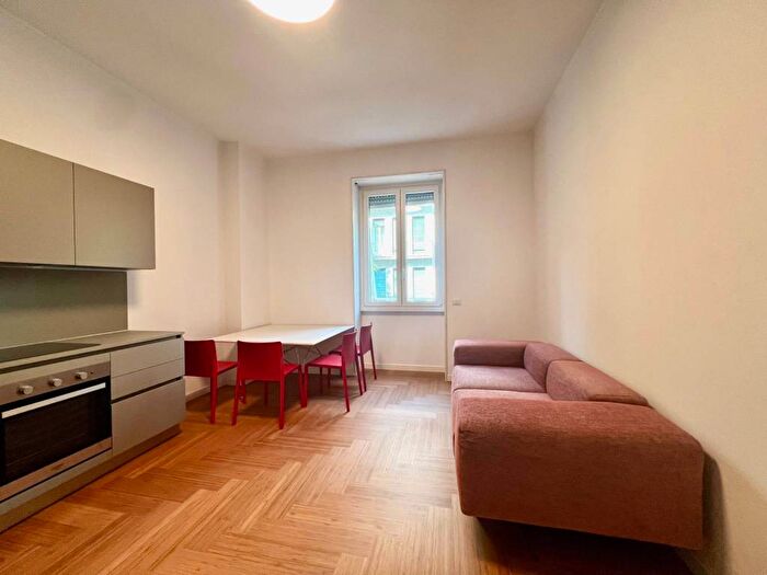 Appartamento bilocale in affitto in Via della Moscova, Moscova, Milano