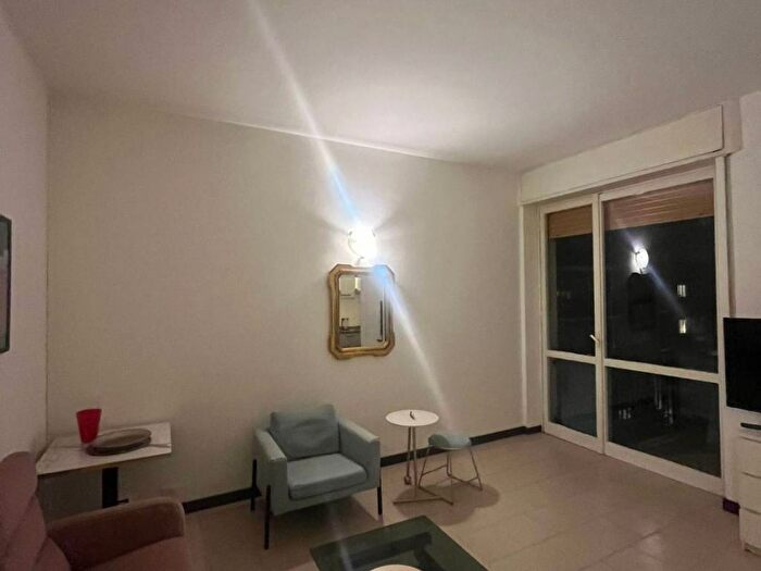 Appartamento bilocale in affitto in Via Messina, Paolo Sarpi, Milano