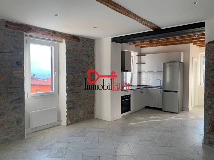 Appartamento trilocale in affitto in Via dei Giardini, Centro, Cuasso al Monte