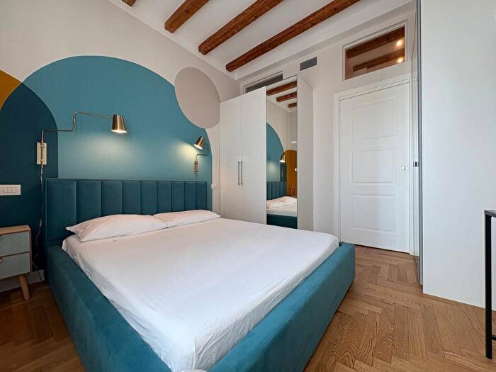 Appartamento bilocale in affitto in Via Paolo Frisi, Porta Venezia, Milano