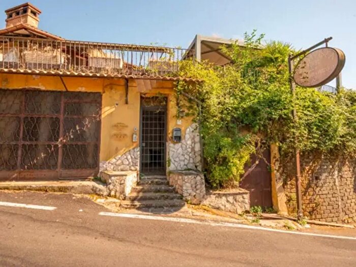 Casa con 6 locali in vendita in Via degli Oleandri, Anguillara Sabazia