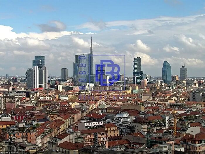 Appartamento bilocale in vendita in Via Santa Sofia, Milano