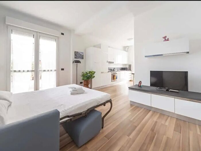 Appartamento monolocale in affitto in Via Giuseppe Candiani, Milano