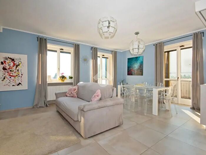 Appartamento quadrilocale in vendita in Via Circonvallazione, Pecetto Torinese