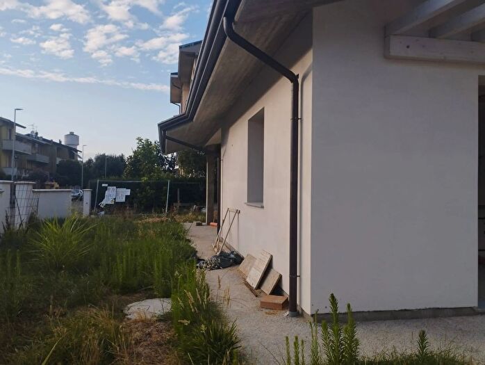 Casa con 5 locali in vendita in Via San Martino, Castelfranco Di Sotto