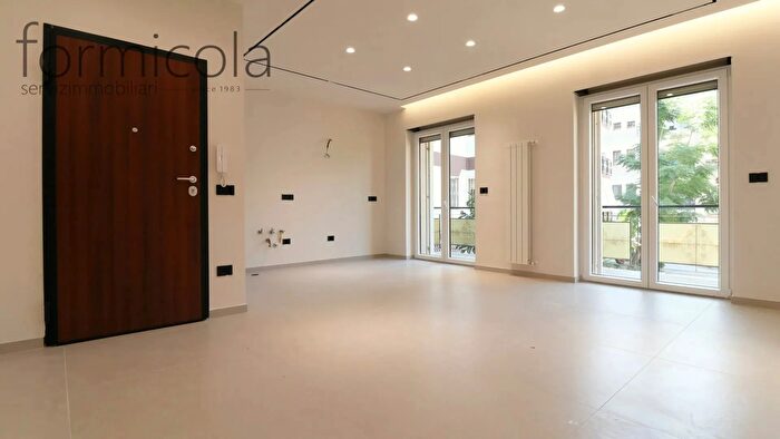 Appartamento trilocale in vendita in Portici