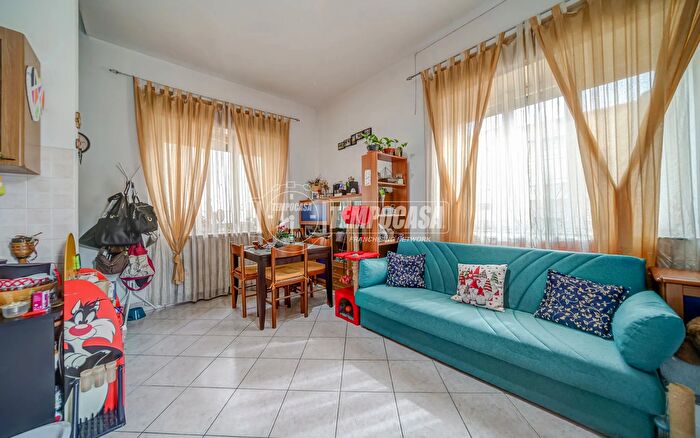 Appartamento bilocale in vendita in Via per Premezzo, Gallarate