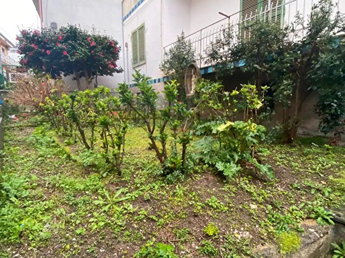 Appartamento trilocale in vendita in Via P Menna, Domicella