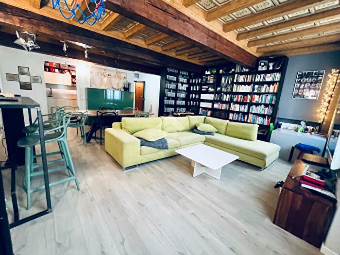 Appartamento trilocale in vendita in Via Corrado, Mantova