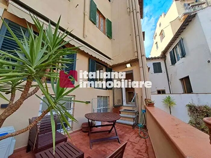 Appartamento trilocale in affitto in Via Mazzetta, Firenze