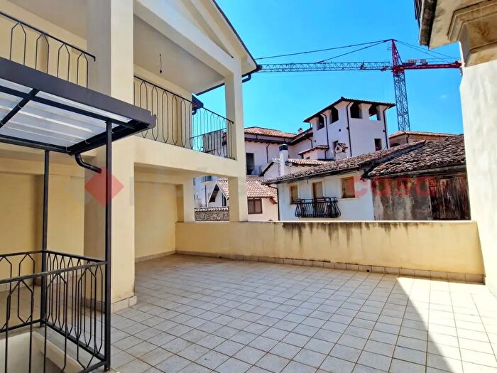 Casa con 5 locali in vendita in Via Colle Snc, San Demetrio Ne' Vestini