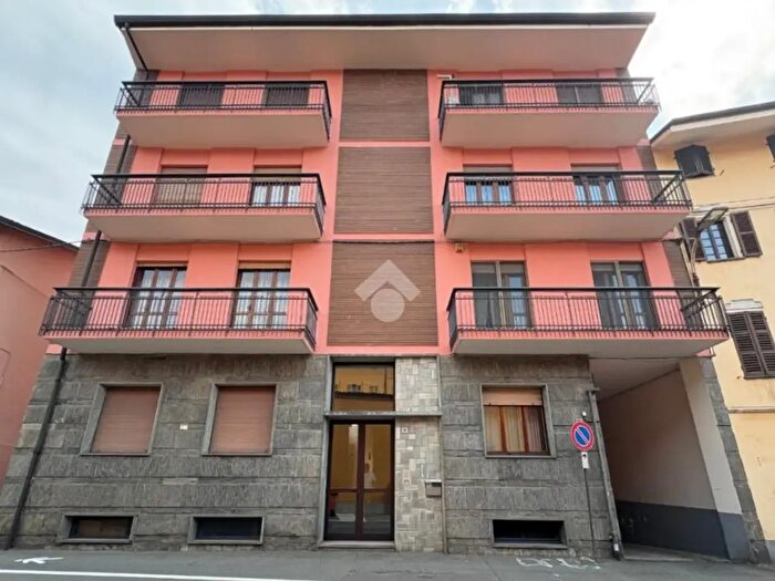 Appartamento quadrilocale in vendita in Via Cavour, Strambino