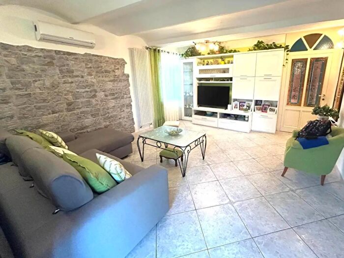 Casa con 5 locali in vendita in Castagneto Carducci