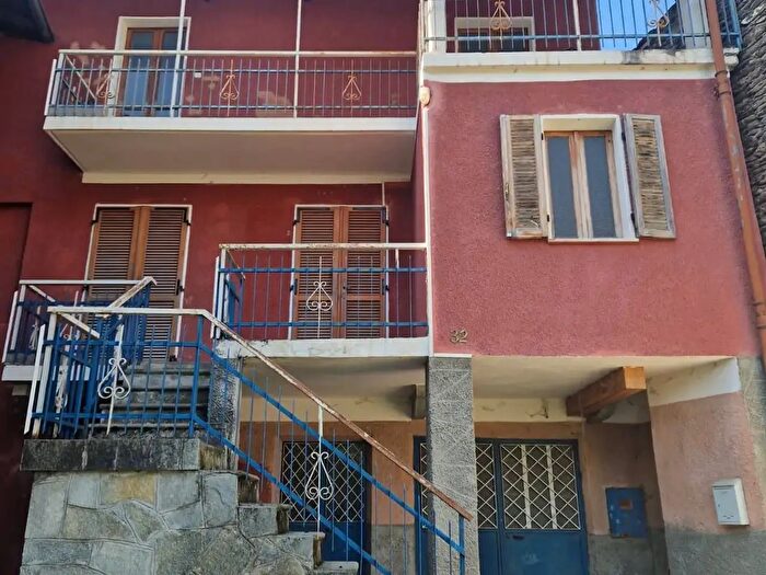 Appartamento quadrilocale in vendita in Borgata Santa Petronilla, Bussoleno