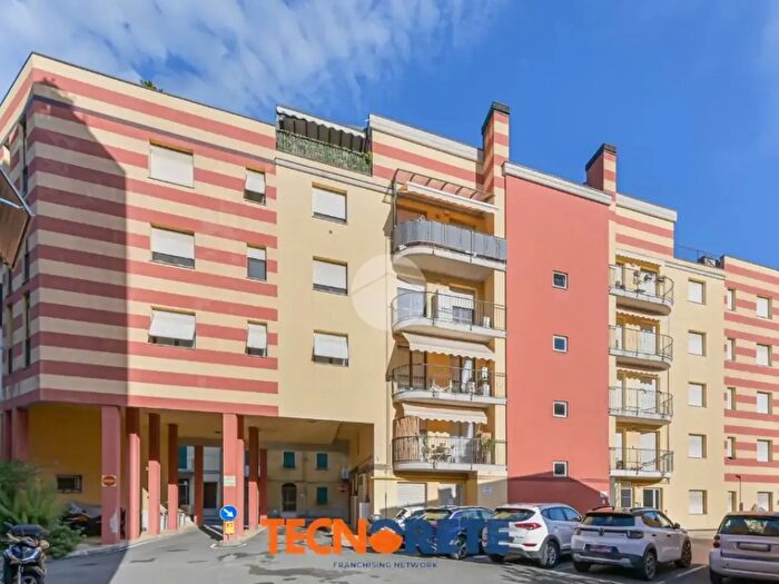 Appartamento bilocale in vendita in Via Genova, La Spezia
