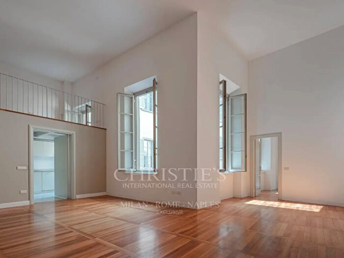 Appartamento trilocale in affitto in Via Amedei, Milano