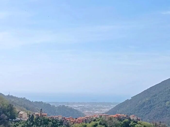 Appartamento bilocale in vendita in Massa