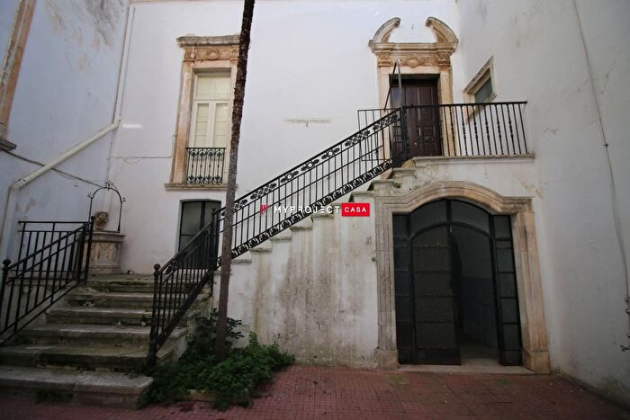 Appartamento con 7 locali in vendita in Martina Franca