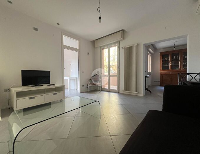 Appartamento trilocale in vendita in Viale delle Piante, Rimini