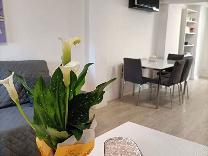 Appartamento monolocale in affitto in Via dei Balugola, Centro Storico, Modena