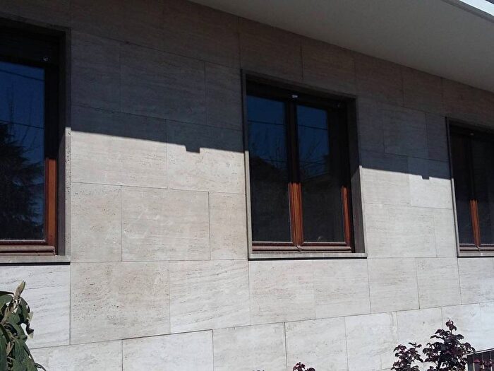 Appartamento con 5 locali in affitto in Via Novembre, Centro, Dronero