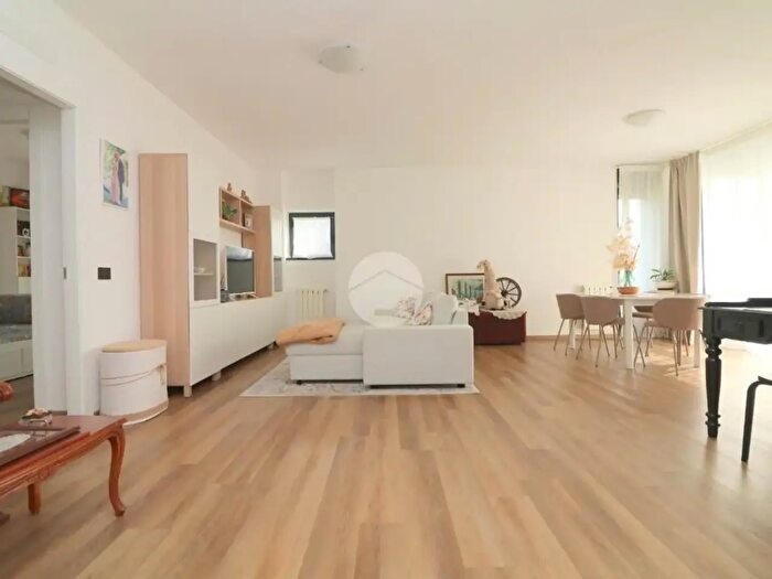 Appartamento quadrilocale in vendita in Via Luigi Capuana, Rho