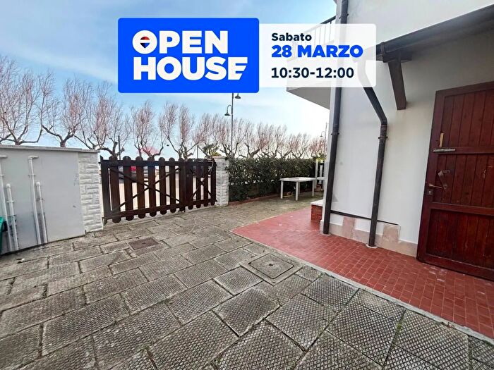 Appartamento quadrilocale in vendita in Via Lungomare, Fossacesia