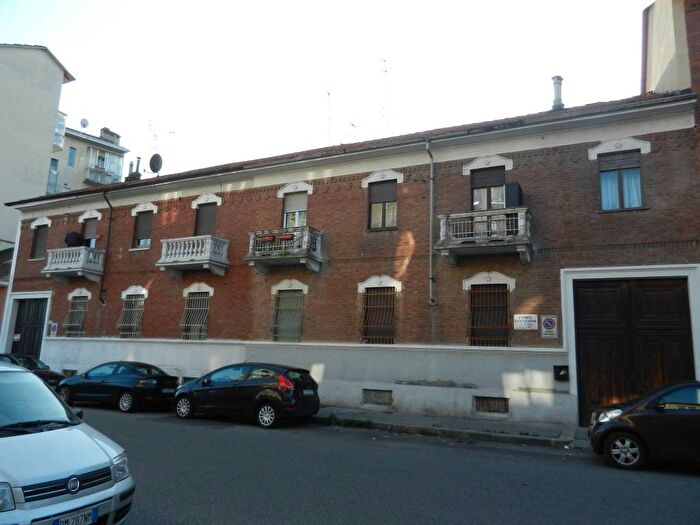 Appartamento trilocale in affitto in Strada Basse di Dora, Parella, Torino