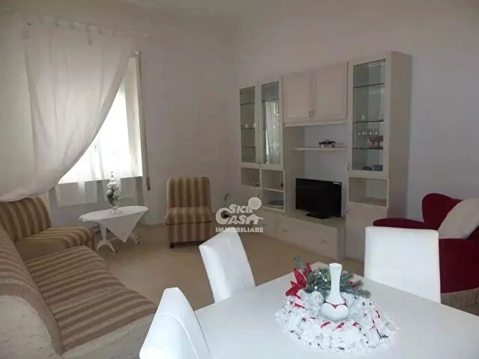 Casa trilocale in affitto in Marsala