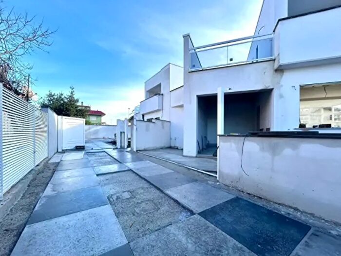 Casa trilocale in vendita in Via Felice Giani, Roma