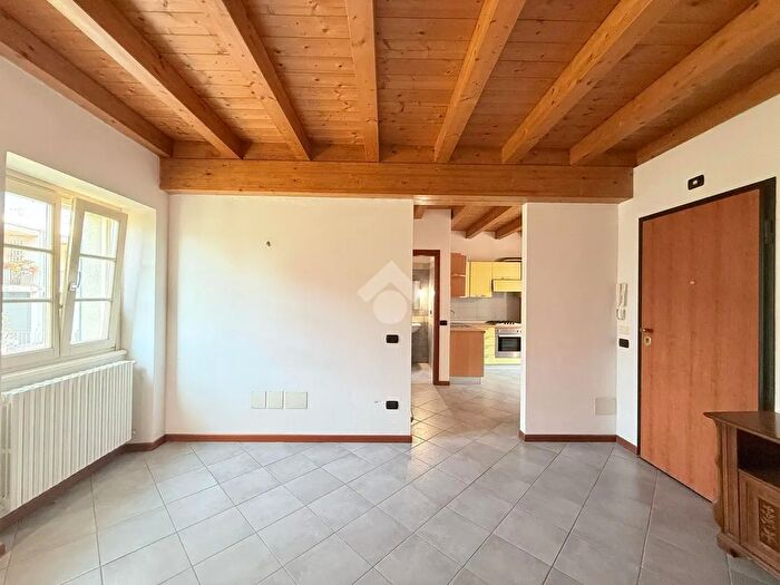 Casa trilocale in vendita in Via Volontari del Sangue, Iseo