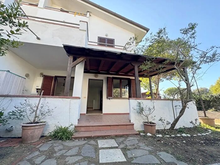 Casa quadrilocale in vendita in Viareggio