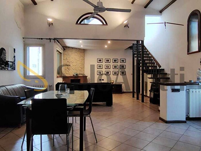 Appartamento quadrilocale in affitto in Via Gargano, Libertà Stazione, Catania