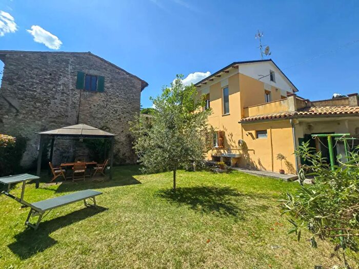 Casa quadrilocale in vendita in Viale Vincenzo Lanciarini, SantAngelo In Vado